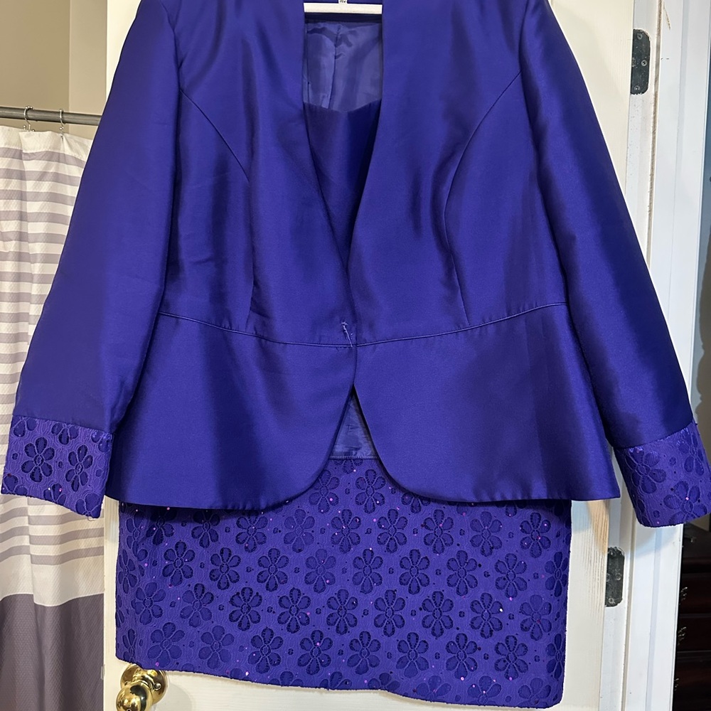 Elegant Purple Women's Dress Suit